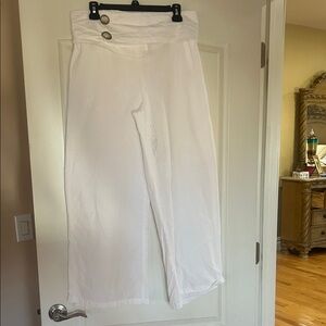 White High-Waisted Pants with Button Detail